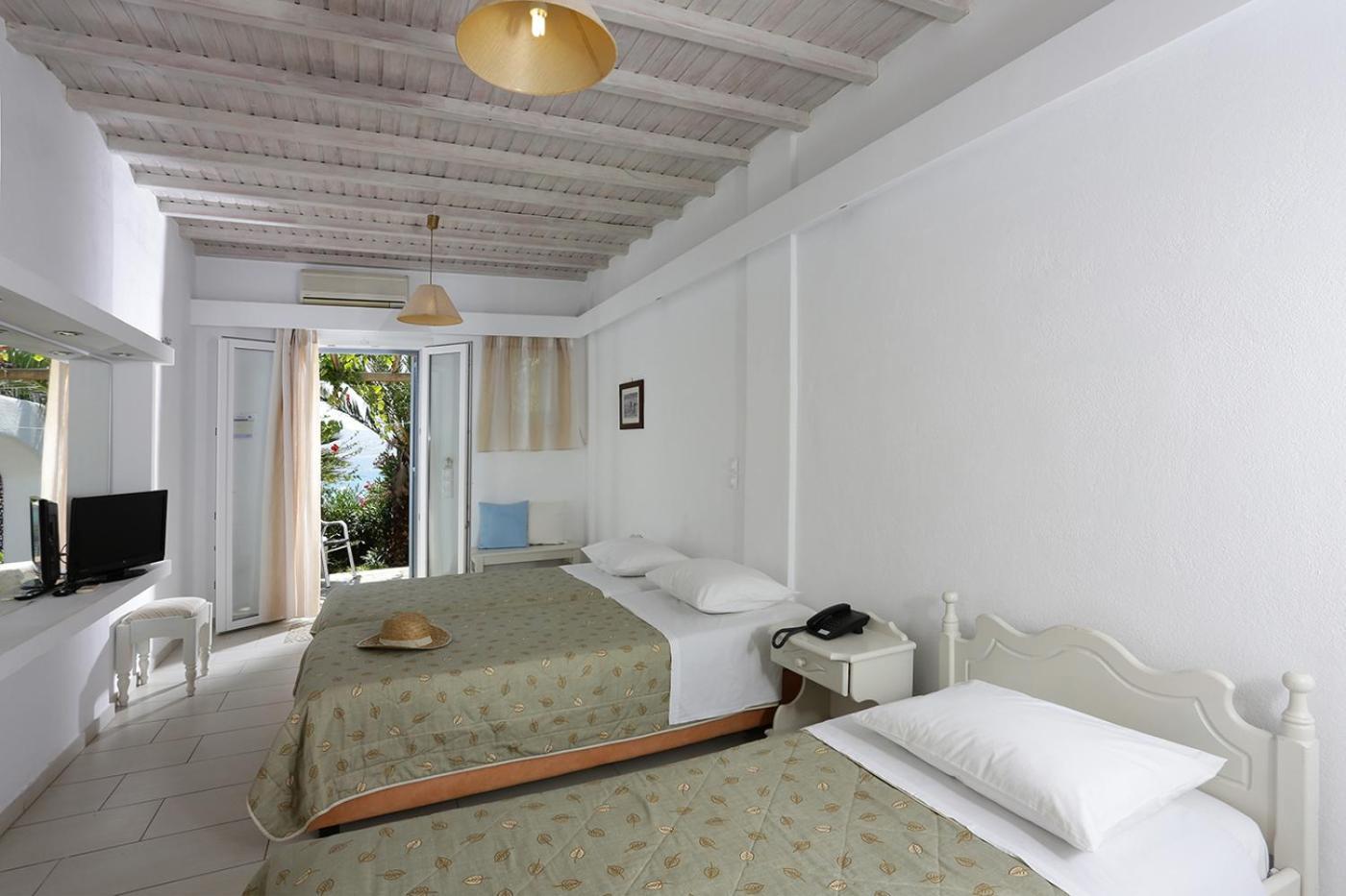 ホテル Albatros Club Mykonos Panormos  エクステリア 写真